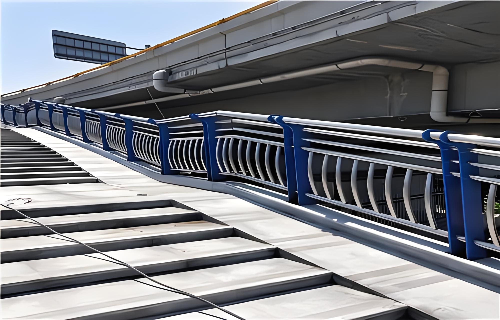 洛阳不锈钢桥梁护栏维护方案：确保安全，延长使用寿命